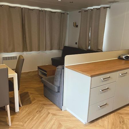 סן-ברבן-לה-פן Grand Mobile-Home 45M2 Au Calme Et Au Bord De Mer מראה חיצוני תמונה
